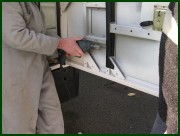 Fitting the wheel carrier